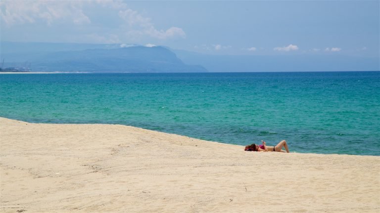 nicotera marina spiaggia 768x432